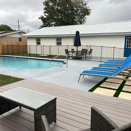 Kid-Friendly Home W Pool & Bbq